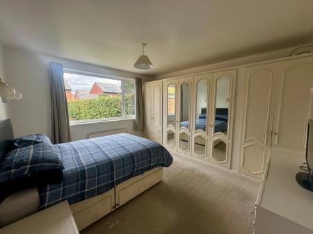 2 bedroom Semi-detached bungalow for sale in Chadderton Drive, Newcastle upon Tyne, NE5