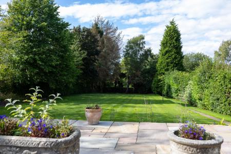 5 bedroom Detached house for sale in Edge Hill, Darras Hall, Ponteland, NE20