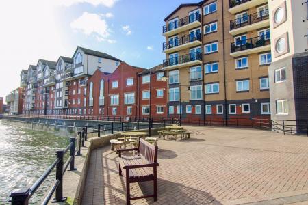 2 bedroom Flat for sale in Clive Street, North Shields, North Shields, NE29