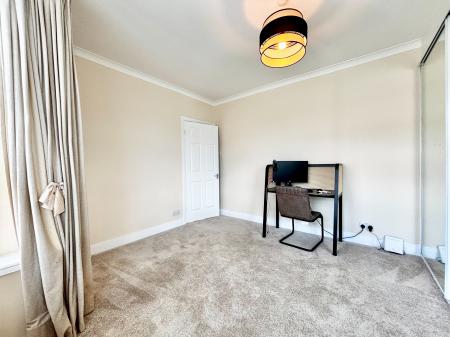 2 bedroom Flat for sale in Benfield Road, Heaton, Newcastle upon Tyne, NE6