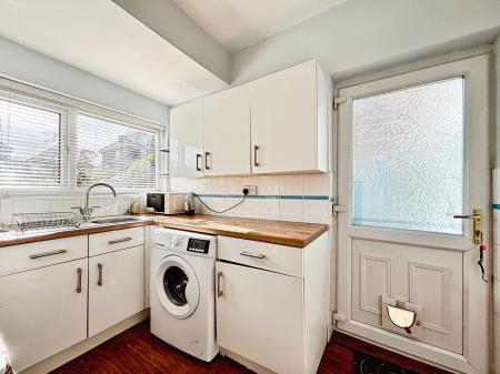 2 bedroom Flat for sale in Benfield Road, Heaton, Newcastle upon Tyne, NE6