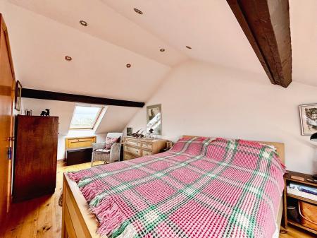 4 bedroom Terraced House for sale in Clifton Terrace, Forest Hall, Newcastle upon Tyne, NE12