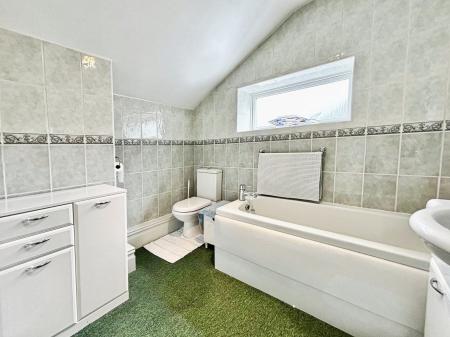 4 bedroom Terraced House for sale in Clifton Terrace, Forest Hall, Newcastle upon Tyne, NE12