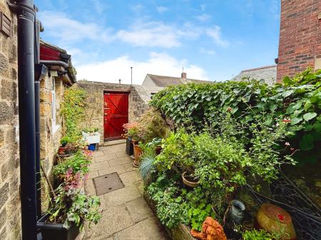 4 bedroom Terraced House for sale in Clifton Terrace, Forest Hall, Newcastle upon Tyne, NE12