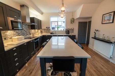 2 bedroom Terraced House for sale in Edwina Gardens, North Shields, North Shields, NE29