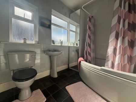 3 bedroom Semi-detached house for sale in Cliftonville Avenue, Newcastle upon Tyne, NE4