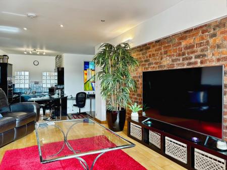 1 bedroom Flat for sale in Akenside House, Akenside Hill, Newcastle upon Tyne, NE1