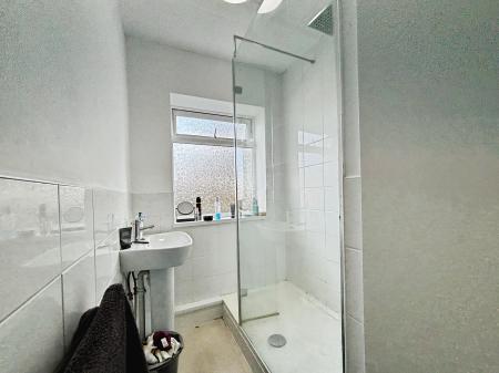 2 bedroom Semi-detached house for sale in Fairways Avenue, Benton, Newcastle upon Tyne, NE7