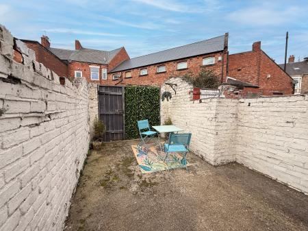 2 bedroom Flat for sale in Seymour Street, North Shields, North Shields, NE29