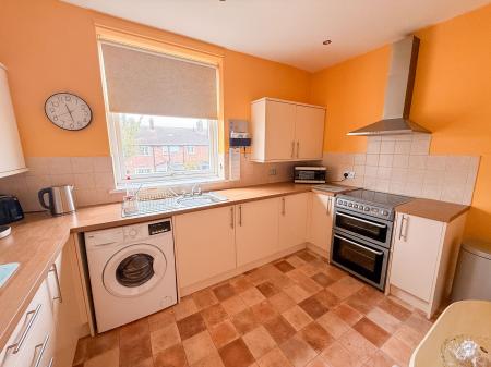 2 bedroom Flat for sale in Balkwell Avenue, North Shields, North Shields, NE29