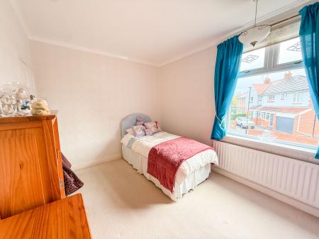 2 bedroom Flat for sale in Balkwell Avenue, North Shields, North Shields, NE29