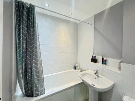 2 bedroom Terraced House for sale in Yates Close, Killingworth, Newcastle upon Tyne, NE12