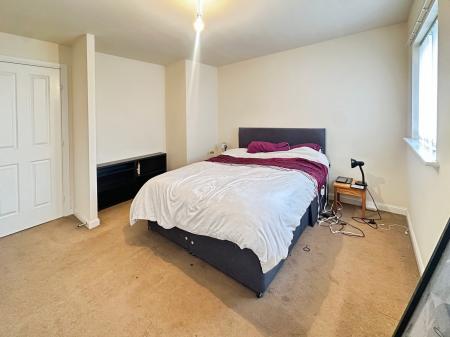 2 bedroom End of terrace house for sale in Chesters Avenue, Longbenton, Newcastle upon Tyne, NE12