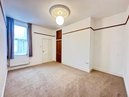 3 bedroom Flat for sale in Cartington Terrace, Heaton, Newcastle upon Tyne, NE6