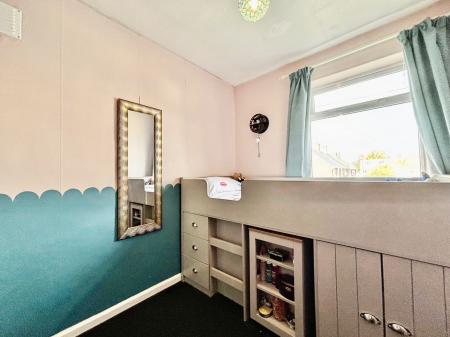 3 bedroom Semi-detached house for sale in Yewburn Way, Benton, Newcastle upon Tyne, NE12