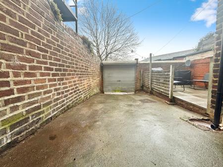 3 bedroom Terraced House for sale in Warkworth Crescent, Newburn, Newcastle upon Tyne, NE15