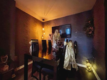 3 bedroom Terraced House for sale in Oxford Close, Longbenton, Newcastle upon Tyne, NE12