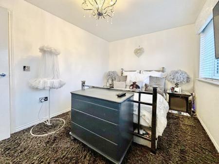 3 bedroom Terraced House for sale in Oxford Close, Longbenton, Newcastle upon Tyne, NE12