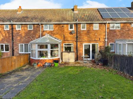 3 bedroom Terraced House for sale in West Farm Wynd, Longbenton, Newcastle upon Tyne, NE12