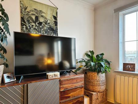 2 bedroom Flat for sale in Rowes Mews, St Peters Basin, Newcastle upon Tyne, NE6