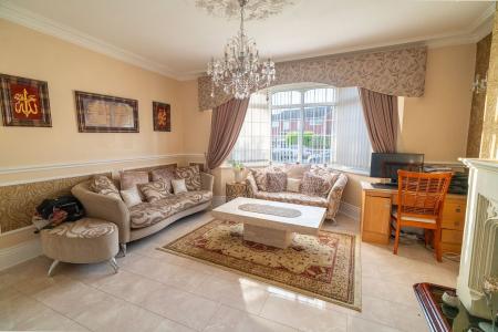 4 bedroom Semi-detached house for sale in Grange Road, Fenham, Newcastle upon Tyne, NE4