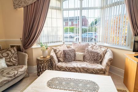 4 bedroom Semi-detached house for sale in Grange Road, Fenham, Newcastle upon Tyne, NE4