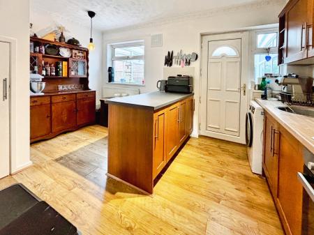 3 bedroom Semi-detached house for sale in Shearwater Avenue, Longbenton, Newcastle upon Tyne, NE12