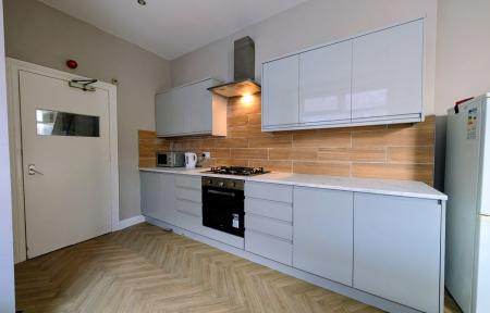 7 bedroom House to let in Elmwood Street, Sunderland, SR2