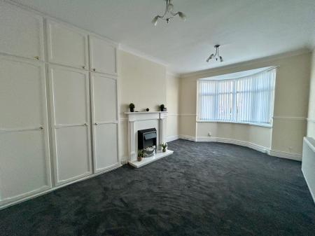 2 bedroom Flat to let in Caroline Gardens, Wallsend, NE28