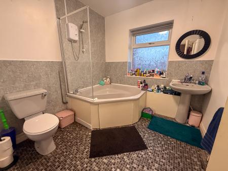 3 bedroom Semi-detached house for sale in Surrey Road, North Shields, NE29