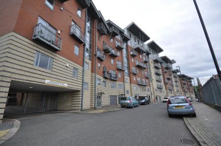 Low Street, Sunderland, SR1