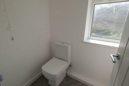 3 bedroom Semi-detached house to let in Redhill Road, Redhouse Estate, Sunderland, SR5