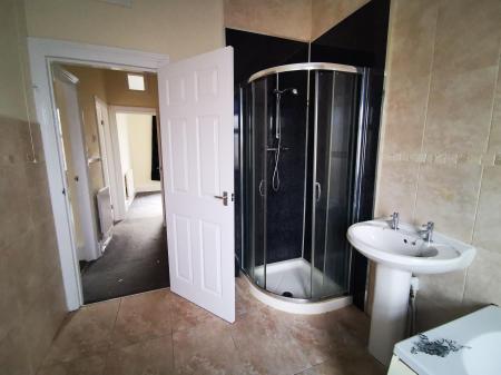 2 bedroom Flat to let in Durham Street, Wallsend, NE28