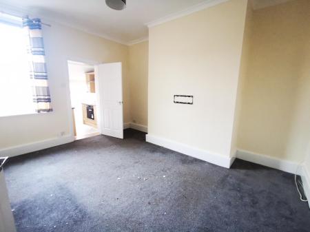 2 bedroom Flat to let in Durham Street, Wallsend, NE28