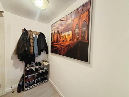 2 bedroom Flat for sale in Baltic Quay, Quayside, Gateshead, NE8