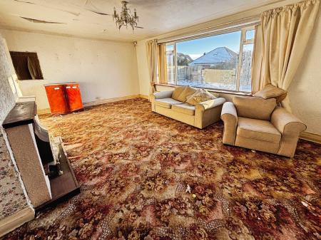 3 bedroom Bungalow for sale in Manor Gardens, Benton, Newcastle upon Tyne, NE7