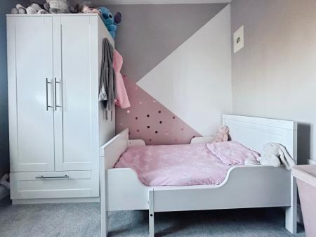 3 bedroom Semi-detached house for sale in Greenvale Avenue, Slatyford, Newcastle upon Tyne, NE5