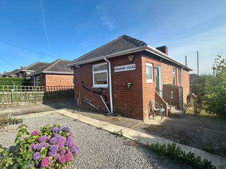 3 bedroom Bungalow to let in Broadway Villas, Newcastle upon Tyne, NE15