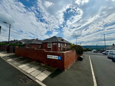 3 bedroom Bungalow to let in Broadway Villas, Newcastle upon Tyne, NE15