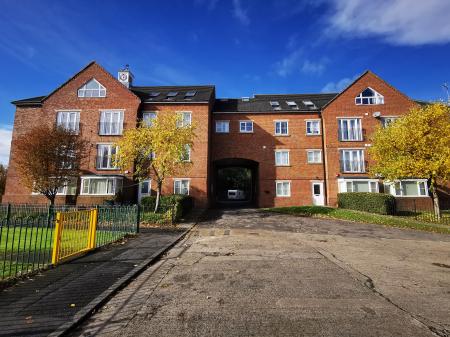 2 bedroom Flat to let in Wellington Walk, Stockton, TS18
