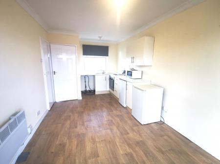 1 bedroom Flat to let in Belsay Gardens, Red House Farm, Newcastle upon Tyne, NE3