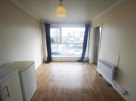 1 bedroom Flat to let in Belsay Gardens, Red House Farm, Newcastle upon Tyne, NE3