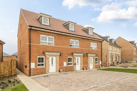 Wayfaring Avenue, Throckley, Newcastle upon Tyne, NE15