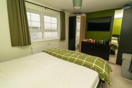 4 bedroom Town house for sale in Greenhead Drive, Walkergate, Newcastle upon Tyne, NE6