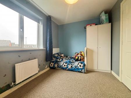 3 bedroom End of terrace house for sale in Klondyke Walk, Blaydon, NE21