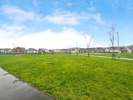 3 bedroom End of terrace house for sale in Klondyke Walk, Blaydon, NE21