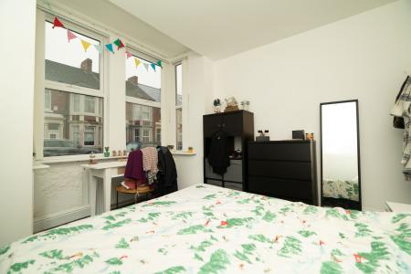 2 bedroom Flat for sale in Cromwell Terrace, North Shields, North Shields, NE29