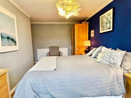 3 bedroom End of terrace house for sale in Stoneleigh Place, Longbenton, Newcastle upon Tyne, NE12