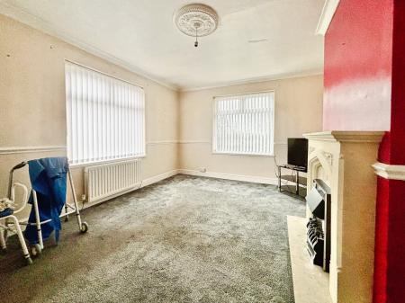 2 bedroom Flat for sale in Portrush Way, Benton, Newcastle upon Tyne, NE7