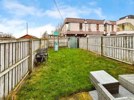 3 bedroom Terraced House for sale in White Swan Close, Killingworth, Newcastle upon Tyne, NE12